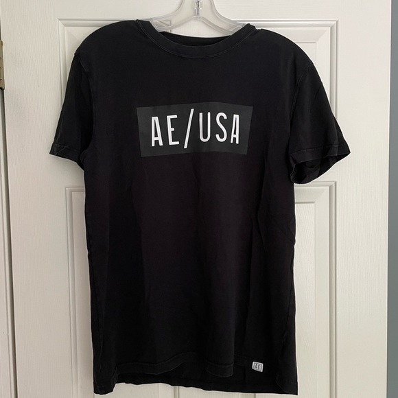 4 American Eagle shirt bundle - Picture 2 of 12
